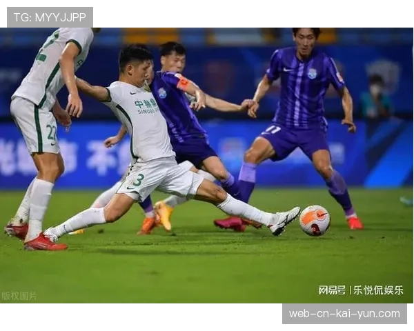 成都蓉城领跑积分榜 攻防均衡但防线稳定性存隐忧